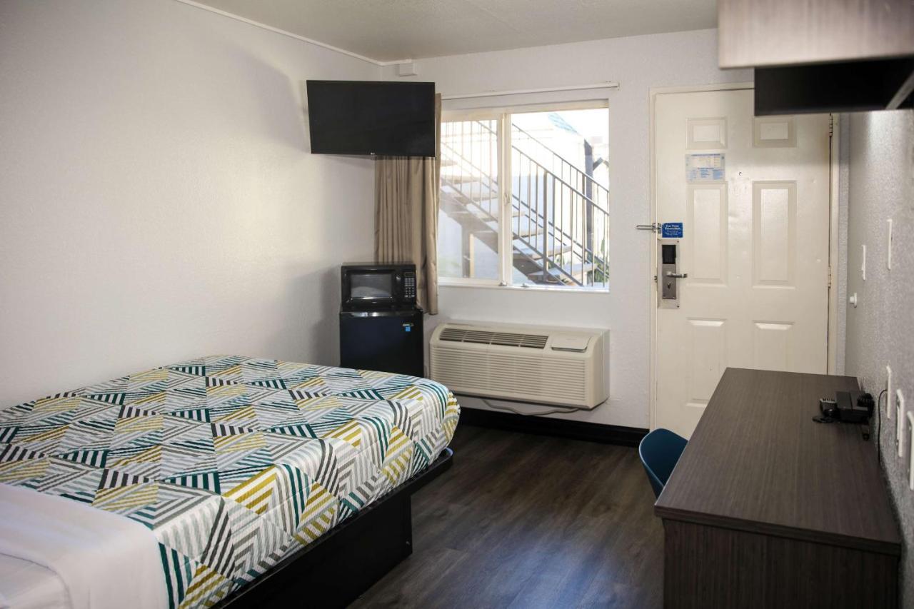 Motel 6-Sacramento, Ca - Old Sacramento North Buitenkant foto